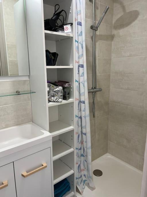 Le Carrousel - Apt Vue Mer - Plage A 10 M - Clim - Wifi Canet-en-Roussillon Extérieur photo